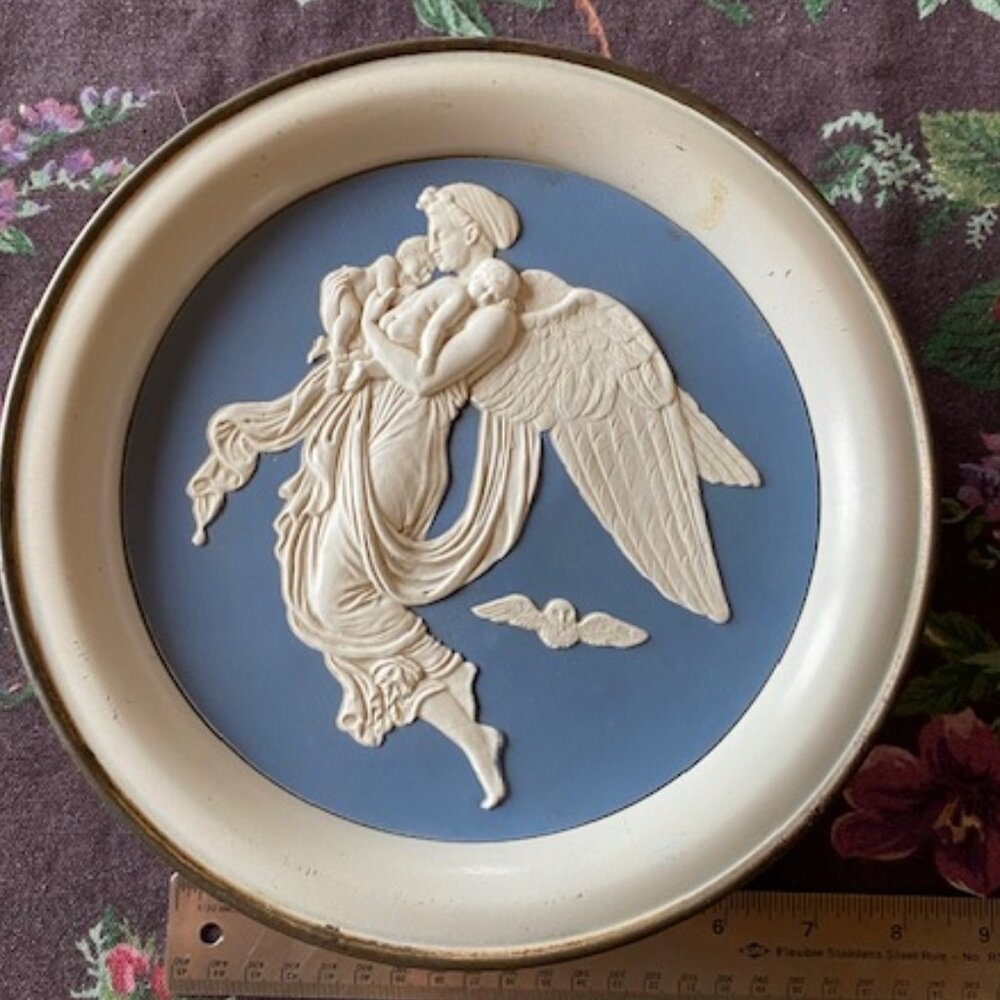 Vintage Collectible Embossed Tin Container Wedgewood not marked